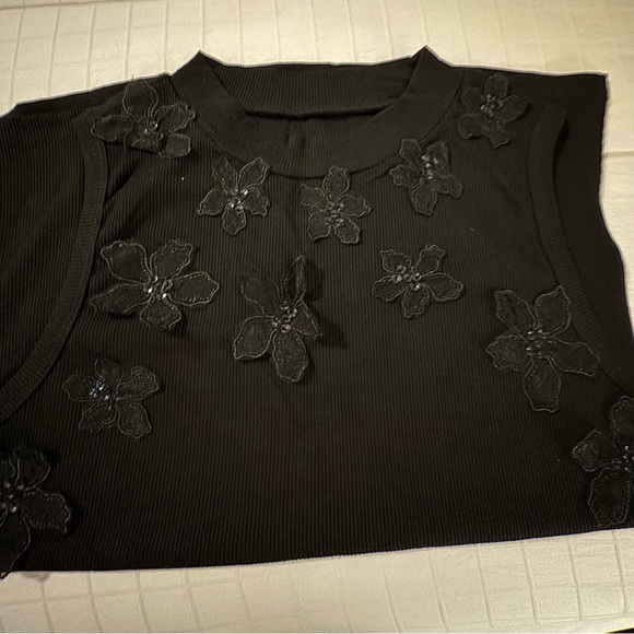 Tops - Elegant Black Floral Embellished Women's Top